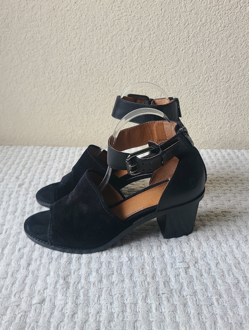 FRYE Black Suede Open-Toe Block Heel Sandals with Ankle Strap Women's Size 9.5